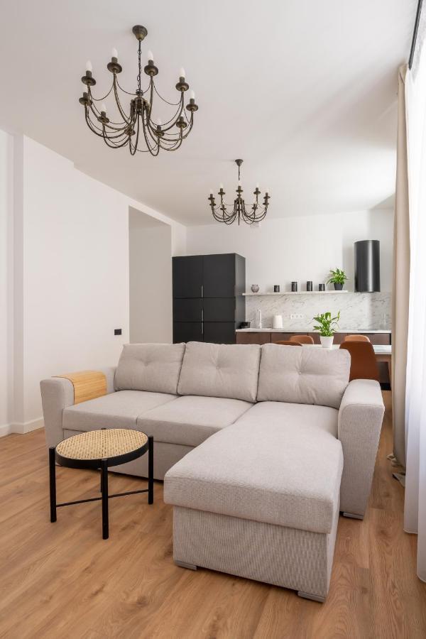 Spacious 1-Bedroom Apartment In The Heart Of Old Town Ryga Zewnętrze zdjęcie