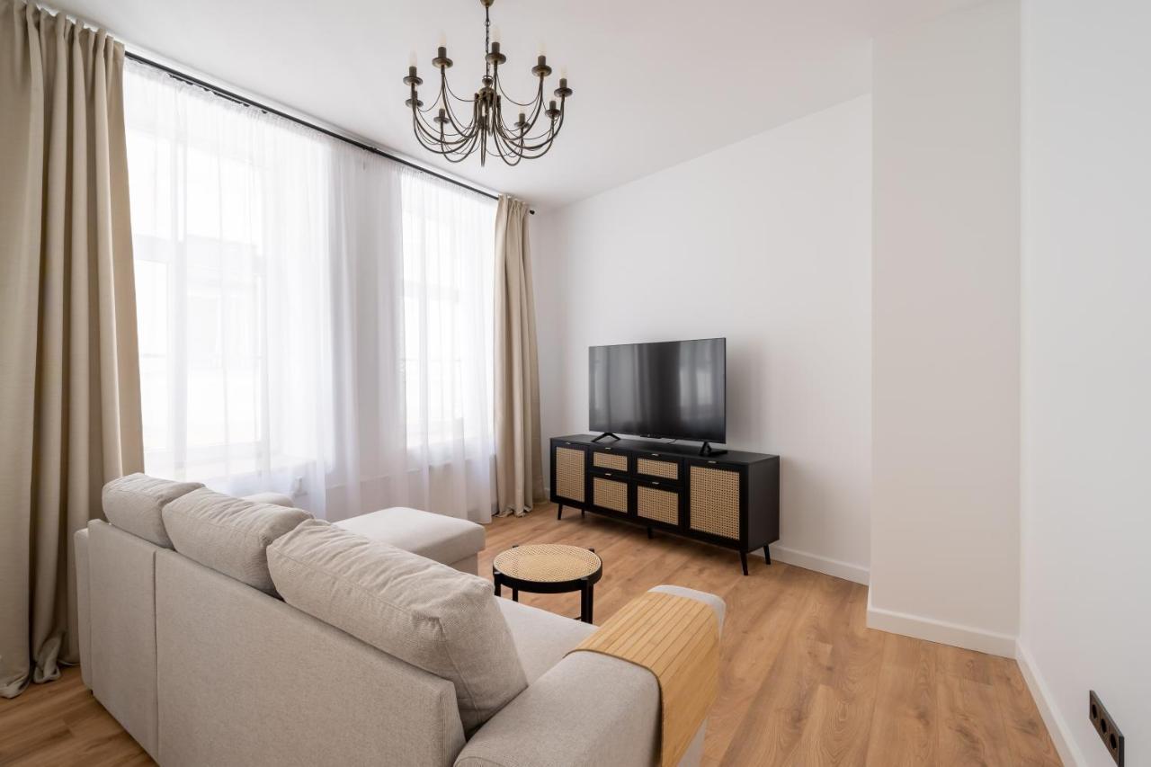 Spacious 1-Bedroom Apartment In The Heart Of Old Town Ryga Zewnętrze zdjęcie