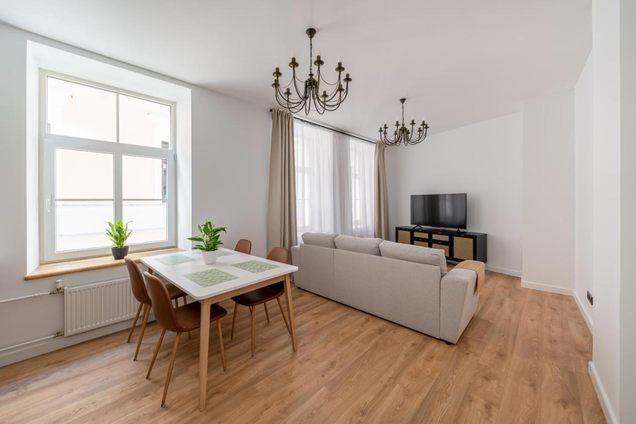 Spacious 1-Bedroom Apartment In The Heart Of Old Town Ryga Zewnętrze zdjęcie